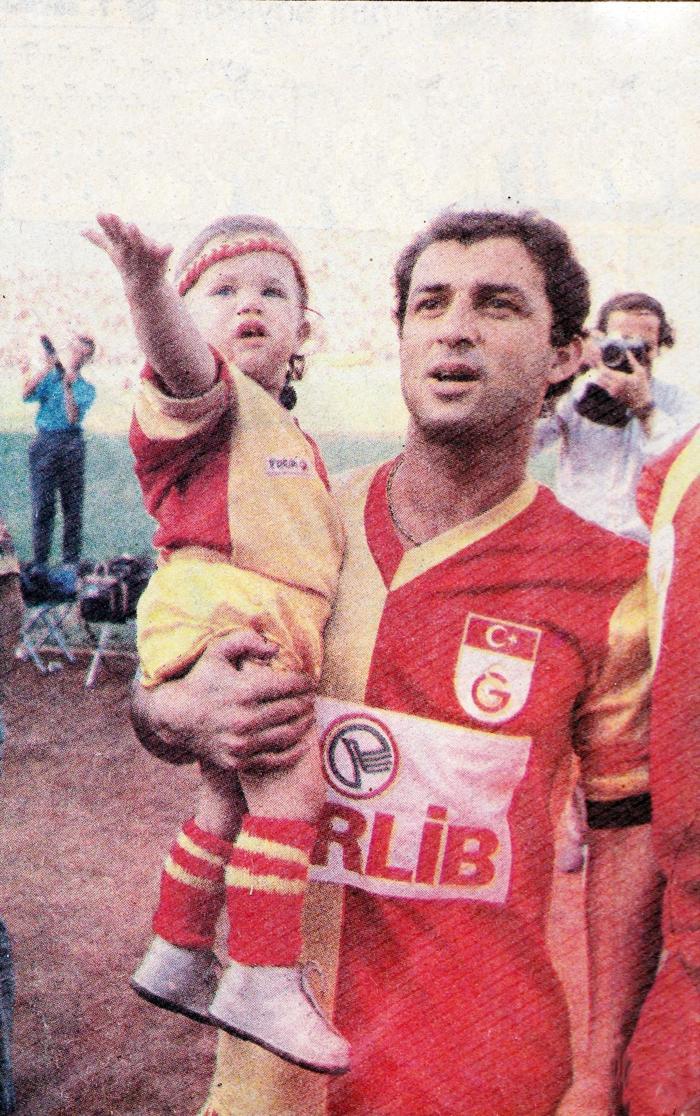 Futbolculuktan hocalığa... İşte Fatih Terimin tüm kariyeri