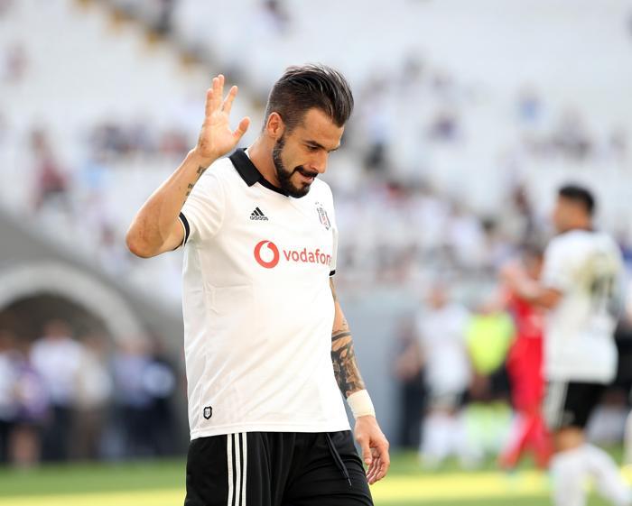 Beşiktaş-Altınordu maçında şok protesto