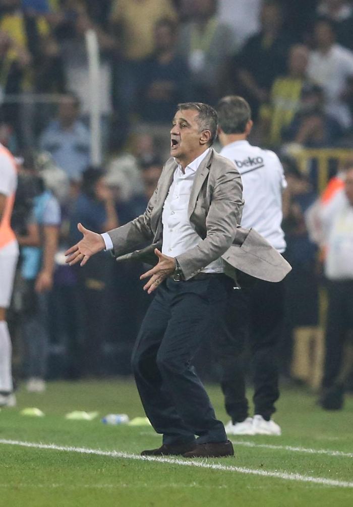 Fanatik yazarlarının Fenerbahçe - Beşiktaş maçı yorumları