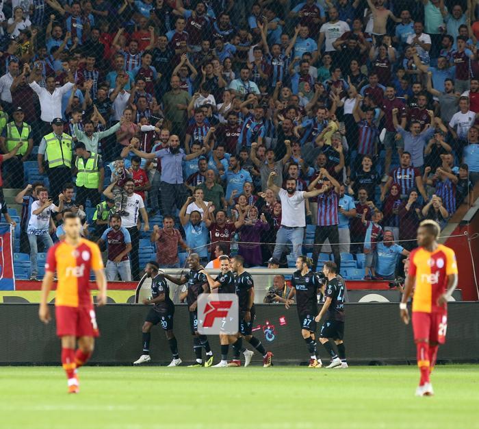 Trabzonspor - Galatasaray maçının ardından tartışma Fatih Terim ve Hasan Şaş çıldırdı