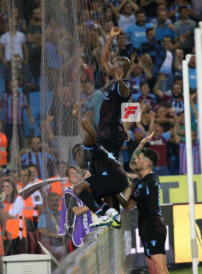 Trabzonspor - Galatasaray maçının ardından tartışma Fatih Terim ve Hasan Şaş çıldırdı