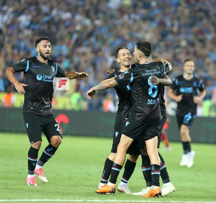 Trabzonspor - Galatasaray maçının ardından tartışma Fatih Terim ve Hasan Şaş çıldırdı