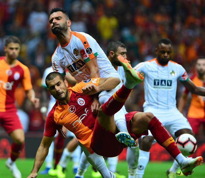 Spor yazarlarının Galatasaray - Alanyaspor maçının değerlendirmeleri