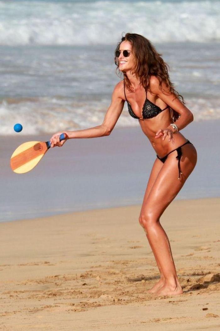 Kevin Trappın sevgilisi Izabel Goulart iskele pozuyla hayran bıraktı