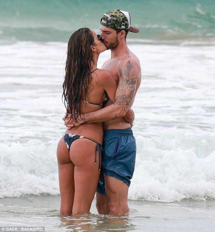 Kevin Trappın sevgilisi Izabel Goulart iskele pozuyla hayran bıraktı