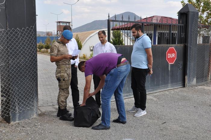 Bedelli askerlik uygulamasının ilk celbi teslim oldu