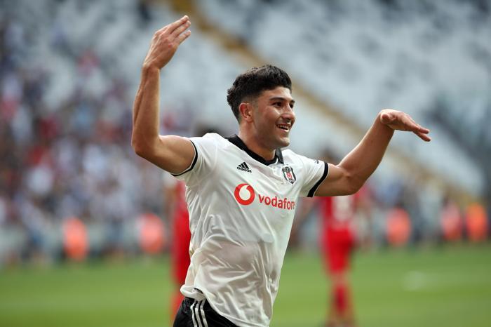 Beşiktaş-Altınordu maçında şok protesto