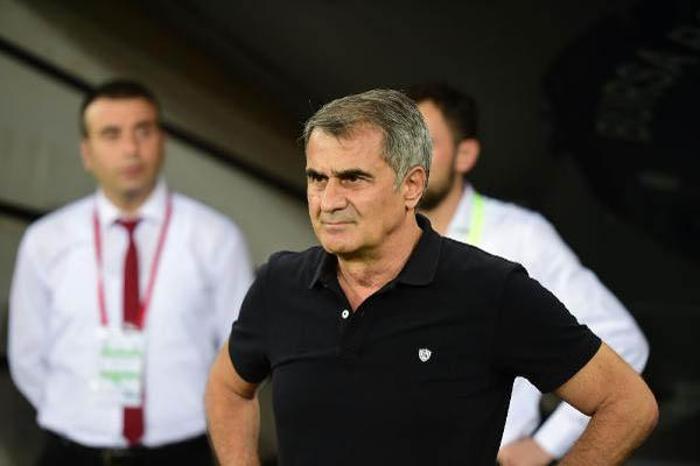 Görüşmeler başladı Beşiktaştan sürpriz hamle