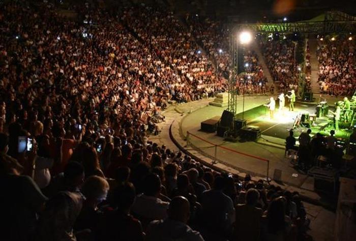 Bize ihanet ettin Cem
