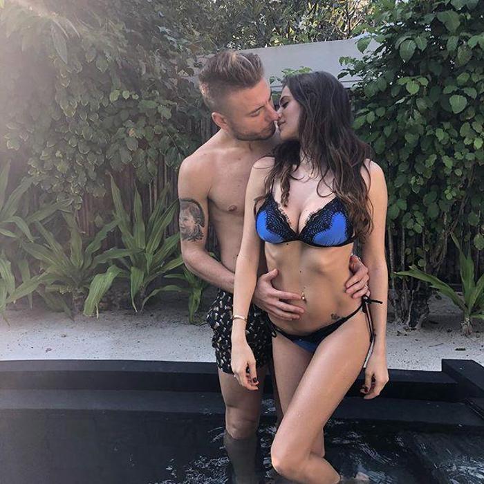 Ciro Immobile güzel eşini bırakıp oyun oynadı