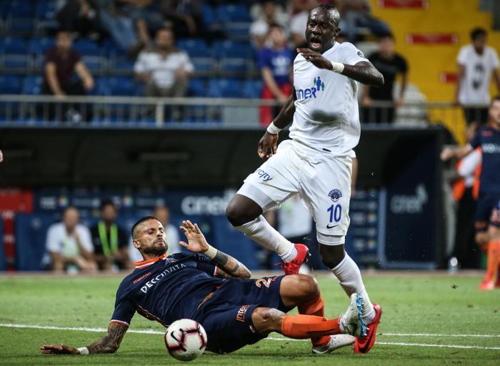 Galatasaray golcü avında