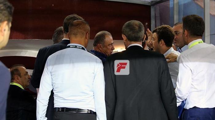 Trabzonspor - Galatasaray maçının ardından tartışma Fatih Terim ve Hasan Şaş çıldırdı