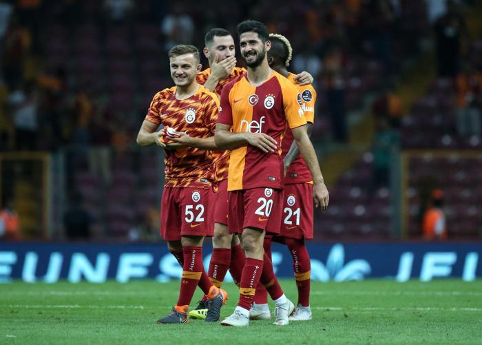 Galatasaraya müthiş gelir Feghouli ve Gomisten 20 milyon euro