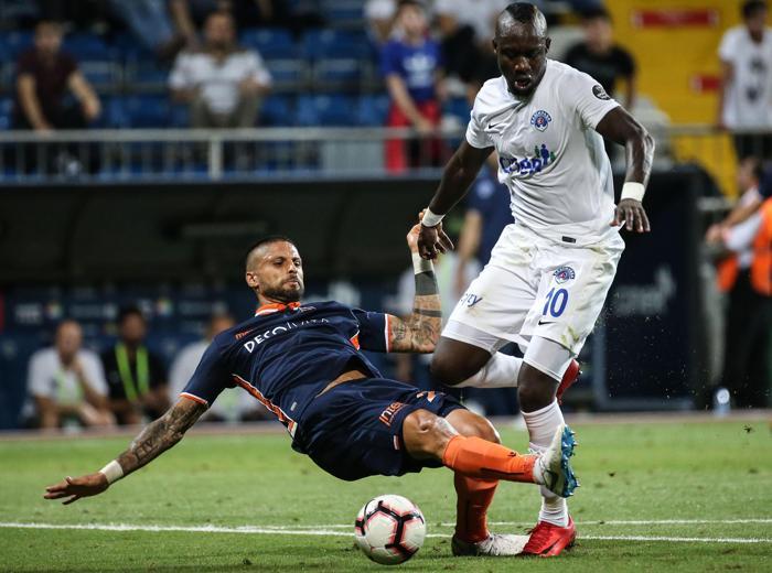 Galatasaray golcü avında