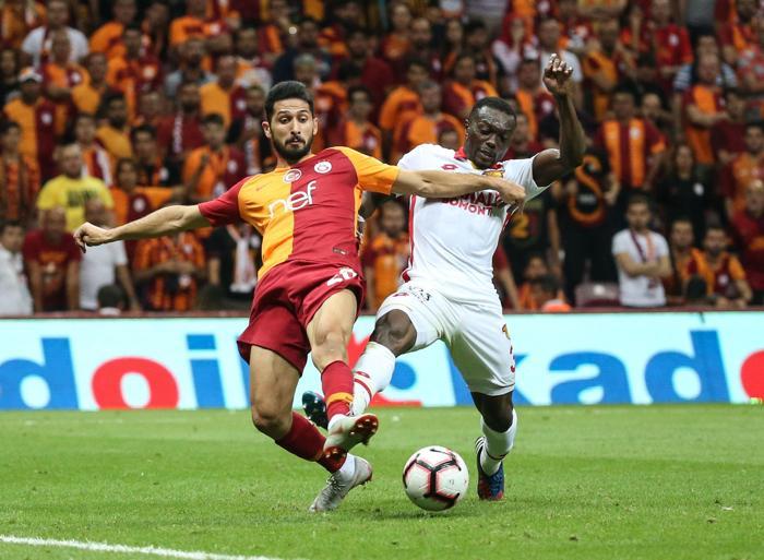 Galatasaraya müthiş gelir Feghouli ve Gomisten 20 milyon euro