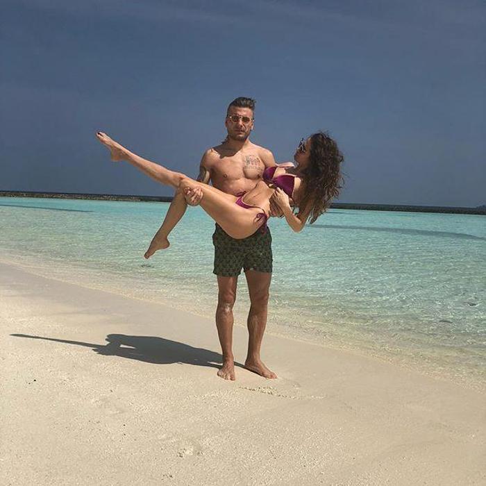 Ciro Immobile güzel eşini bırakıp oyun oynadı