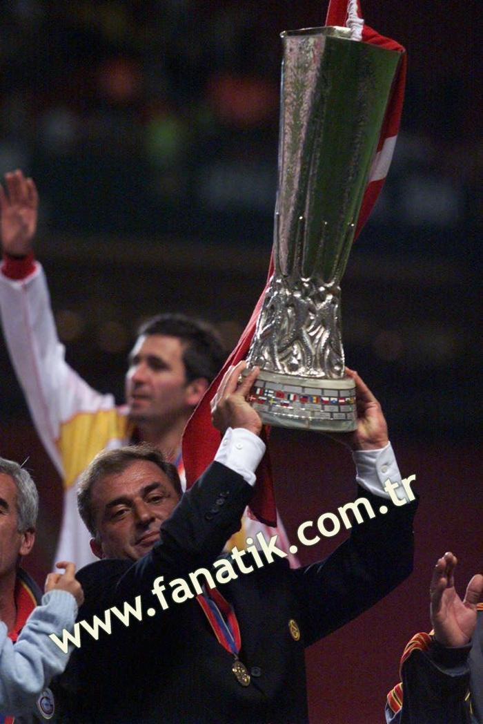 Futbolculuktan hocalığa... İşte Fatih Terimin tüm kariyeri