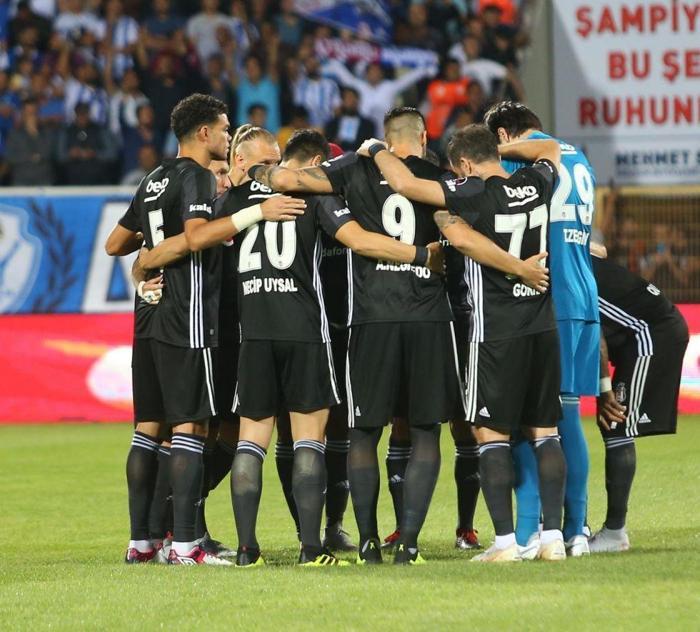 BEŞİKTAŞ, TUHAF OYNUYOR