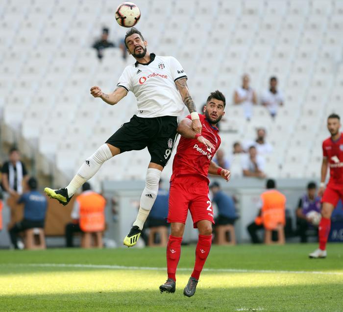 Beşiktaş-Altınordu maçında şok protesto