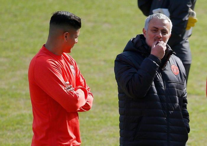 Fenerbahçenin istediği Marcos Rojodan Mourinhoya: Bırak gideyim