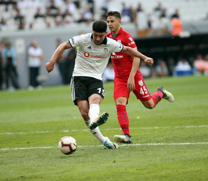 Beşiktaş-Altınordu maçında şok protesto