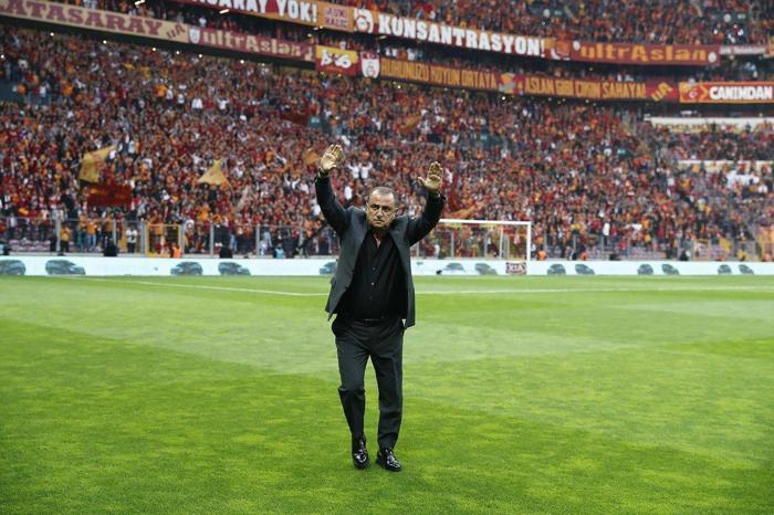 Futbolculuktan hocalığa... İşte Fatih Terimin tüm kariyeri
