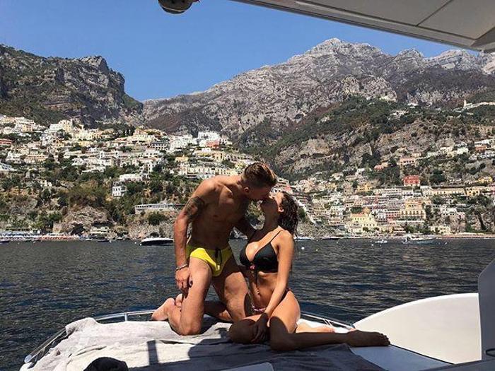 Ciro Immobile güzel eşini bırakıp oyun oynadı