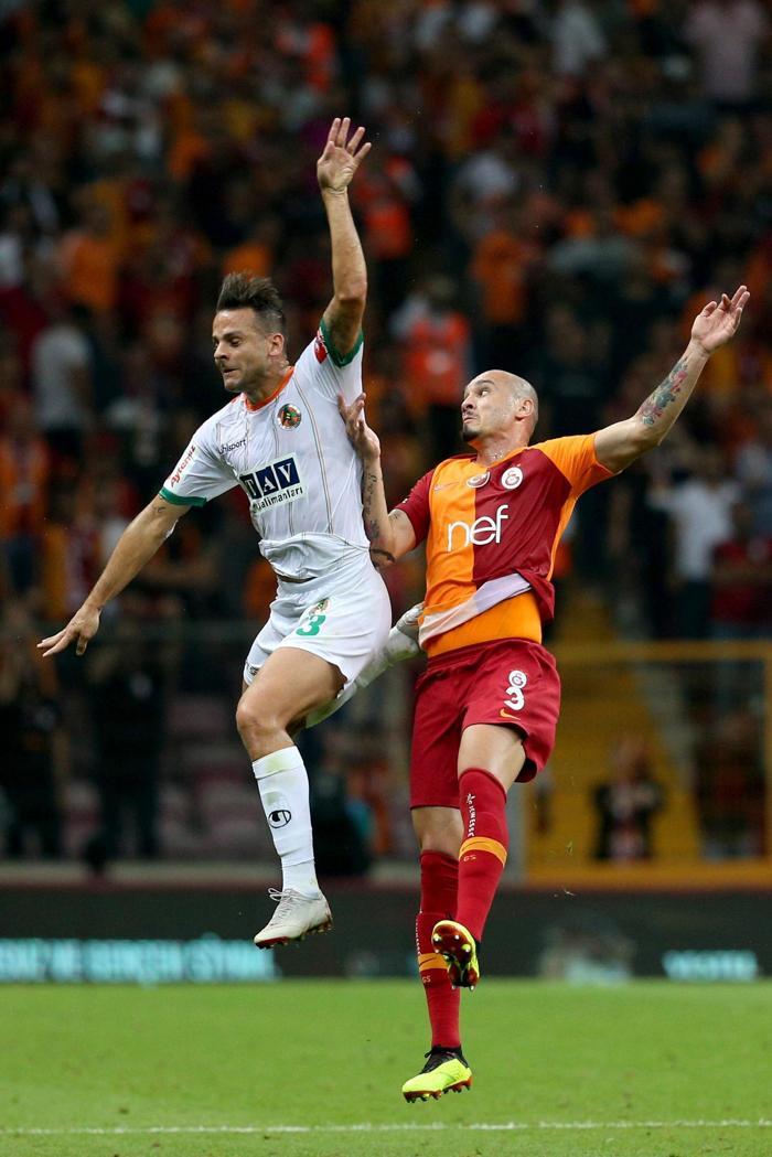 Spor yazarlarının Galatasaray - Alanyaspor maçının değerlendirmeleri