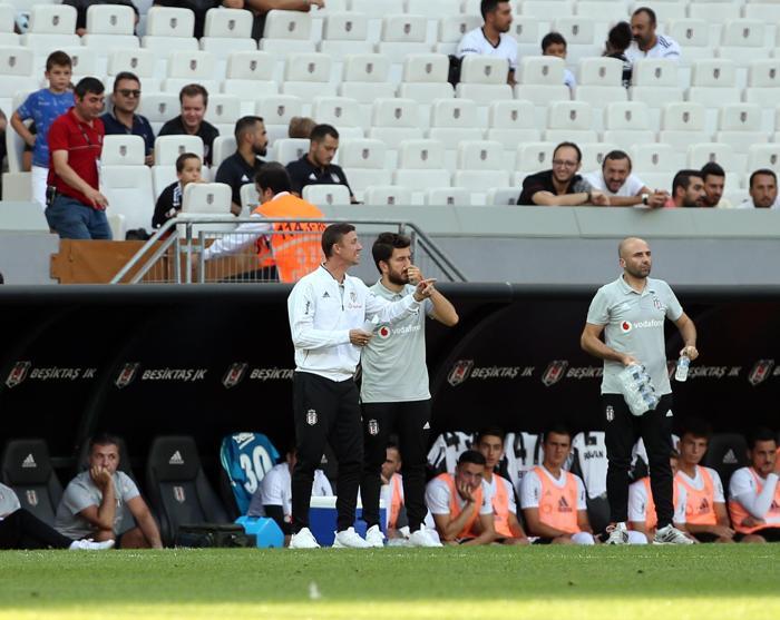 Beşiktaş-Altınordu maçında şok protesto
