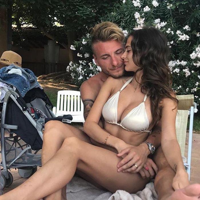 Ciro Immobile güzel eşini bırakıp oyun oynadı