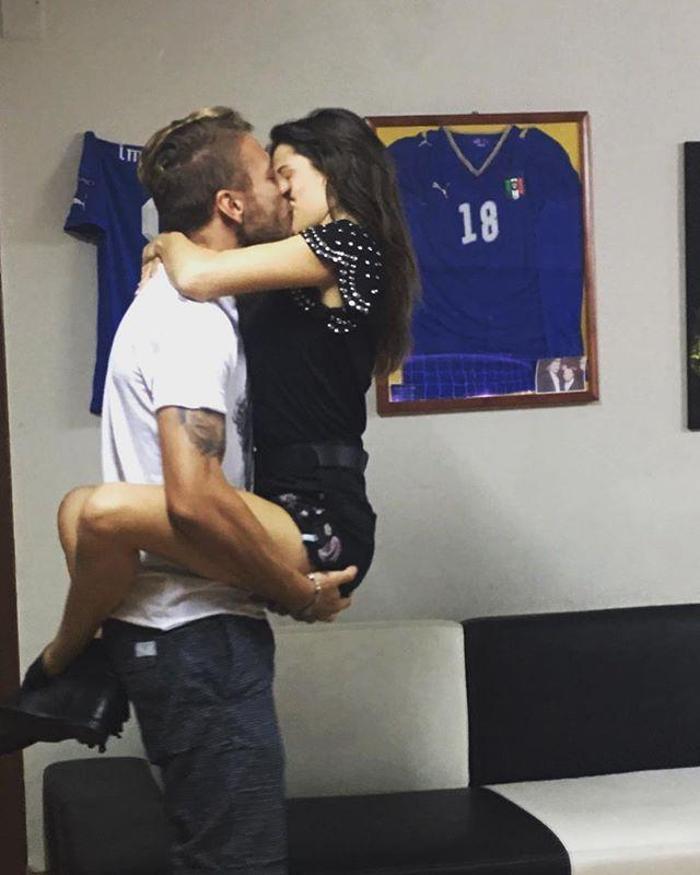 Ciro Immobile güzel eşini bırakıp oyun oynadı