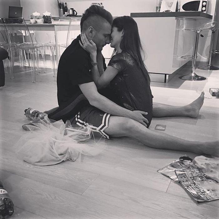 Ciro Immobile güzel eşini bırakıp oyun oynadı