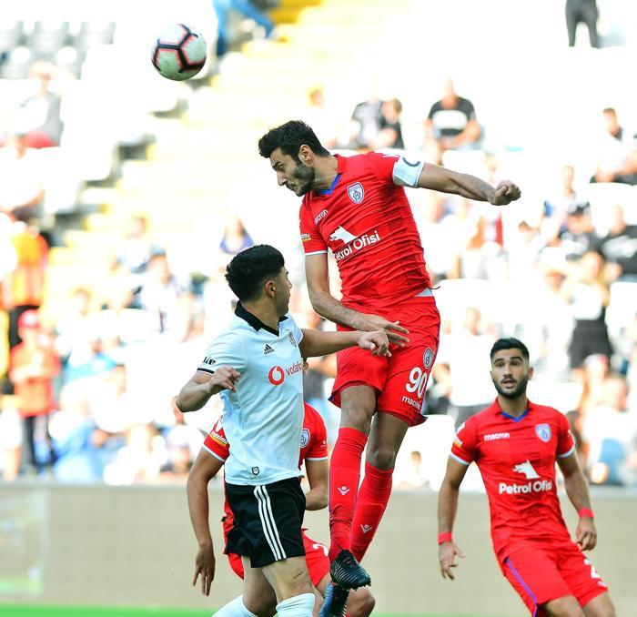 Beşiktaş-Altınordu maçında şok protesto
