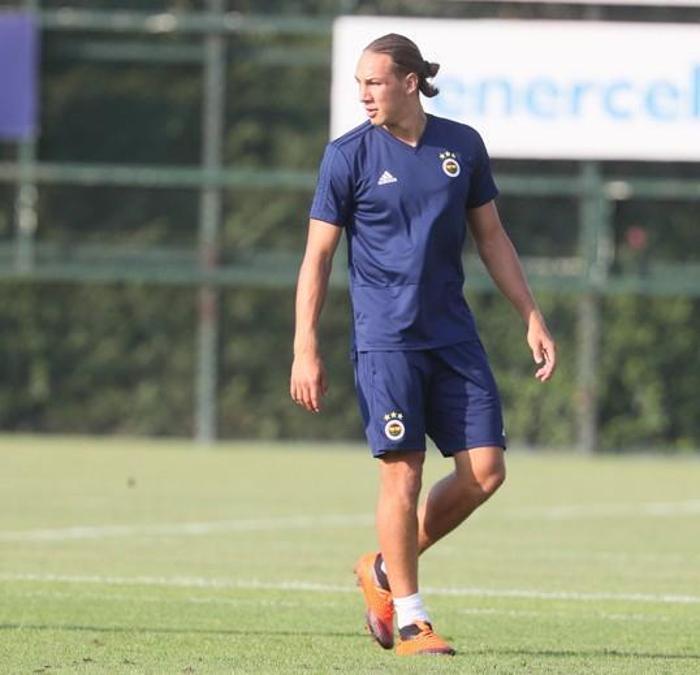 Michael Frey, Fenerbahçede ilk antrenmanına çıktı