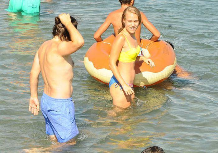 Begüm Öner ve eşi Ceyhun Fersoy Bodrumda aşka geldi