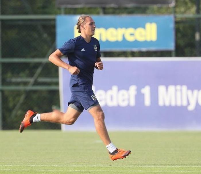 Michael Frey, Fenerbahçede ilk antrenmanına çıktı