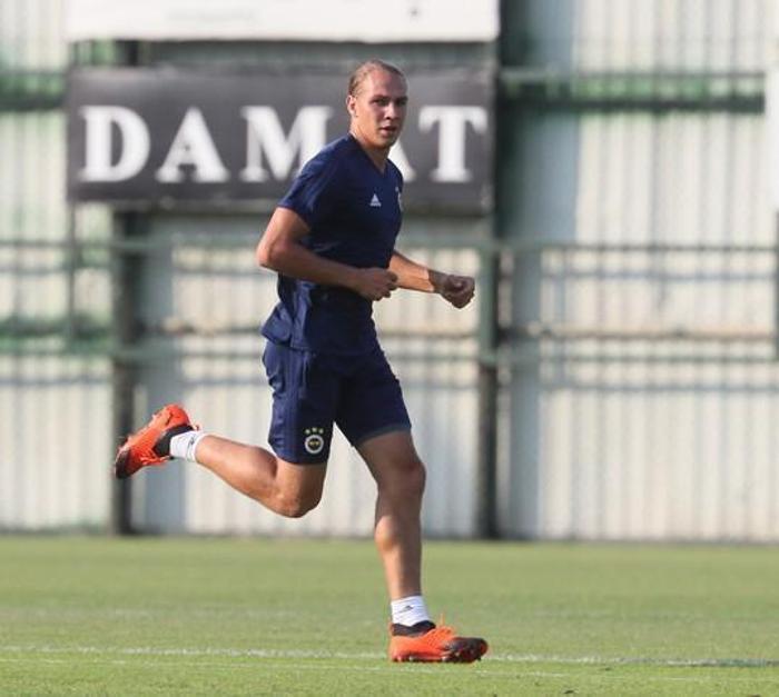 Michael Frey, Fenerbahçede ilk antrenmanına çıktı