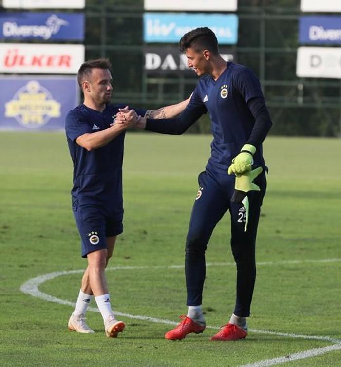 Michael Frey, Fenerbahçede ilk antrenmanına çıktı