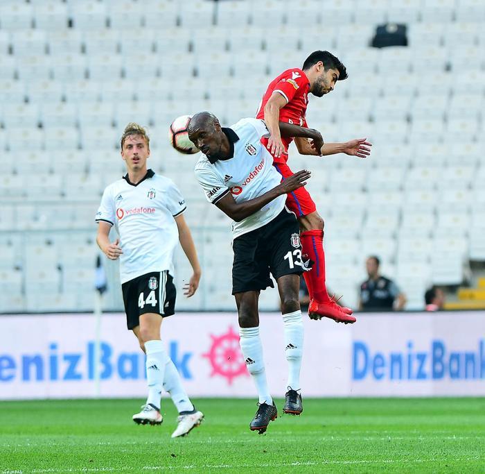 Beşiktaş-Altınordu maçında şok protesto