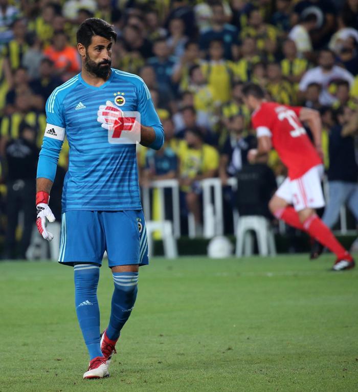 Fenerbahçe - Benfica maçından kareler