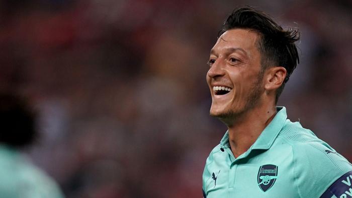 Uli Hoenessten Mesut Özil hakkında skandal ifadeler