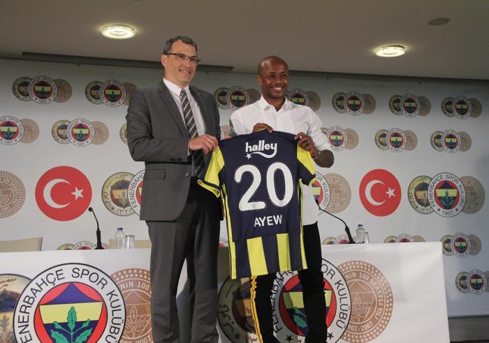 Fenerbahçede Damien Comolli bombaları patlatıyor