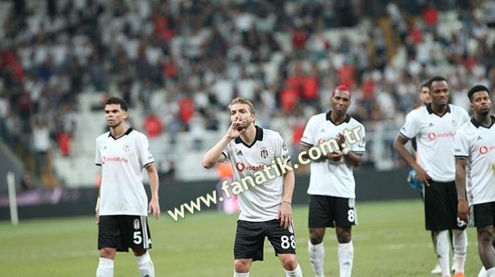 Beşiktaş-Akhisarspor maçın kareler
