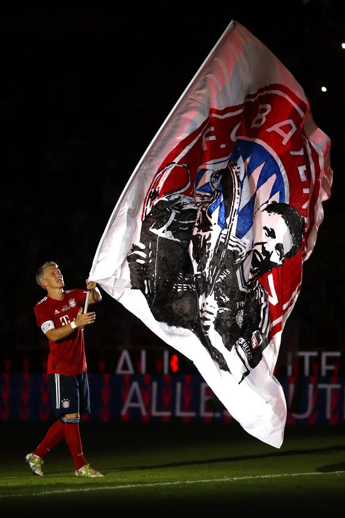 Almanların efsane ismi Bastian Schweinsteiger jübile yaptı