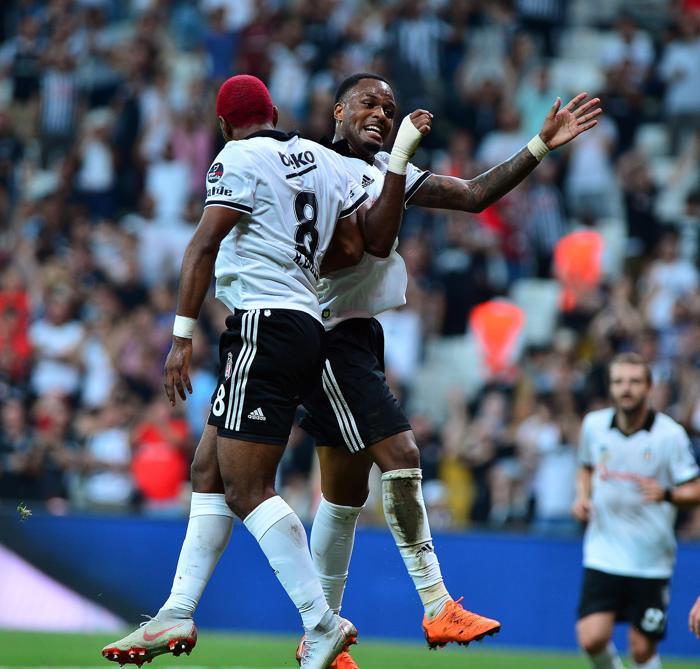 Fanatik yazarlarının Beşiktaş - Akhisar maçı yorumları