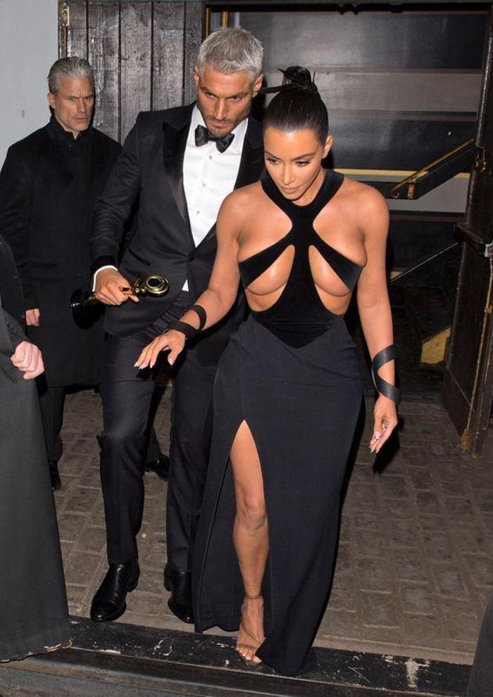 Kim Kardashian düğün dönüşü böyle görüntülendi