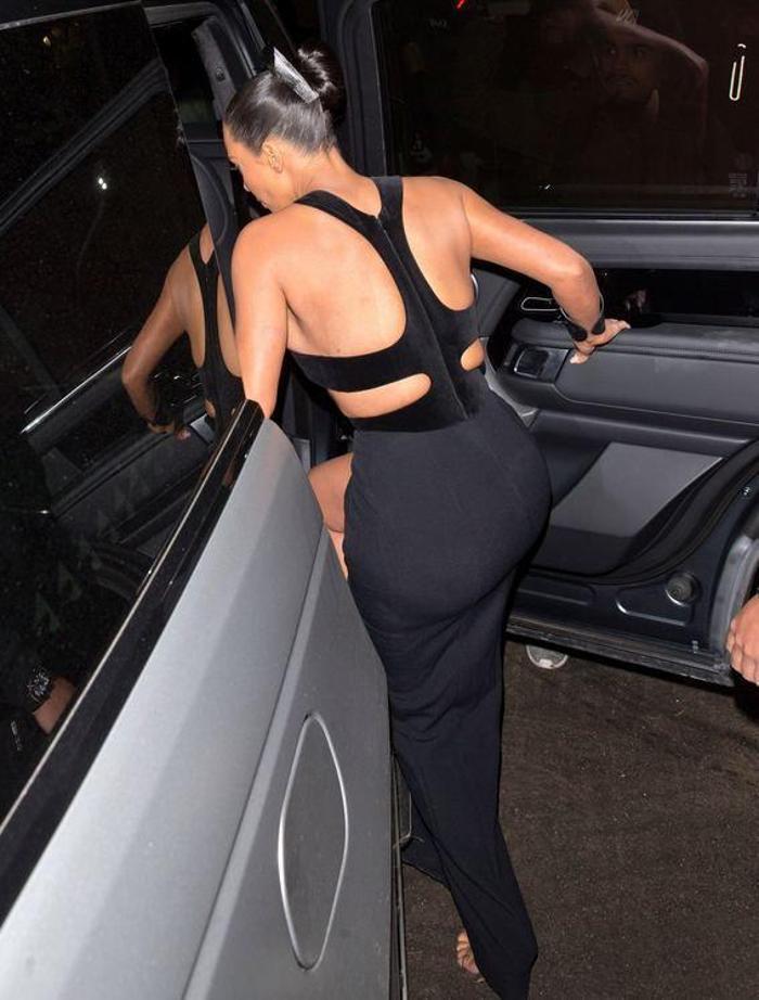 Kim Kardashian düğün dönüşü böyle görüntülendi