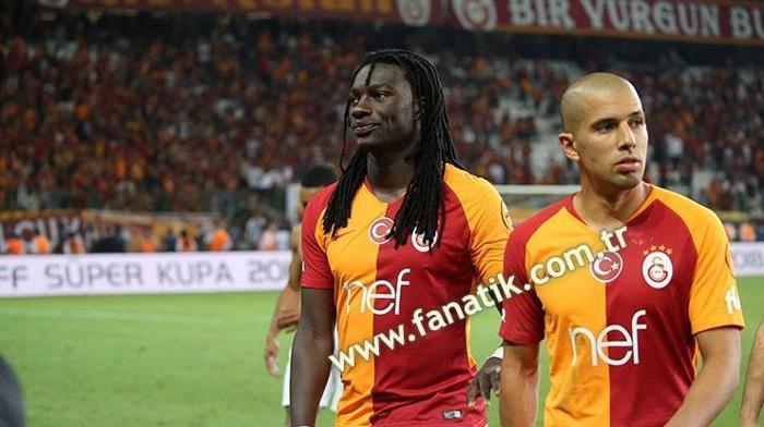 Akhisarspor kupasını aldı