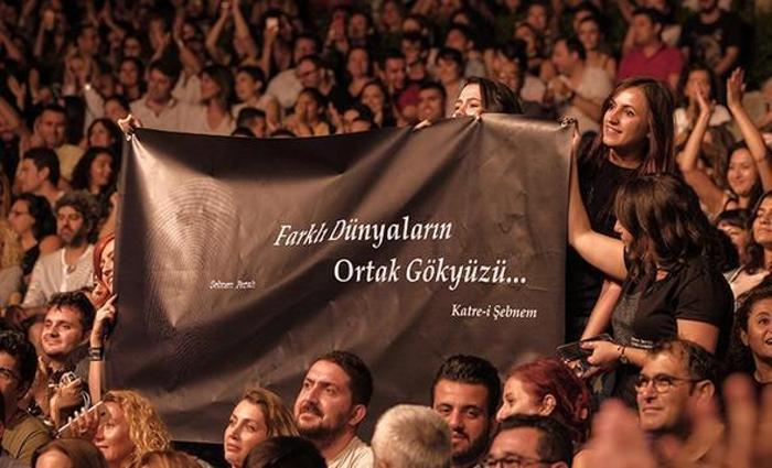 Şebnem Ferah, Harbiyeyi salladı