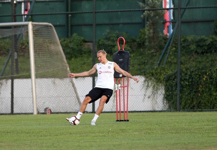 Calum Chambers Fulhama Domagoj Vida Arsenale
